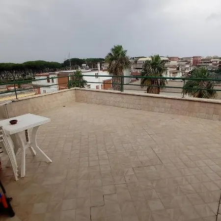 Casa Paradise Attico * Nettuno