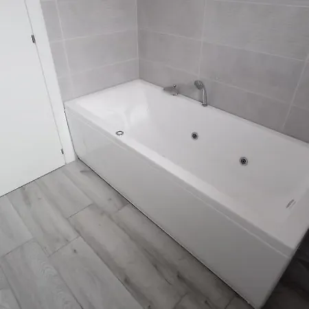 Apartment Casa Paradise Attico Nettuno